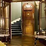 Le Dokhan's Arc De Triomphe, A Tribute Portfolio Hotel Paris