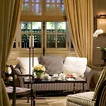Le Dokhan's Arc De Triomphe, A Tribute Portfolio 5* Paris