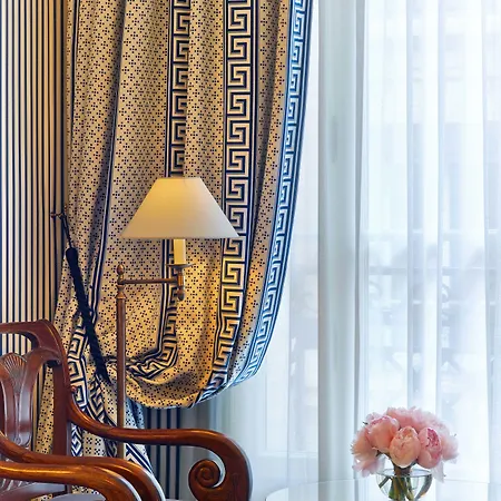 Le Dokhan's Arc De Triomphe, A Tribute Portfolio Hotel