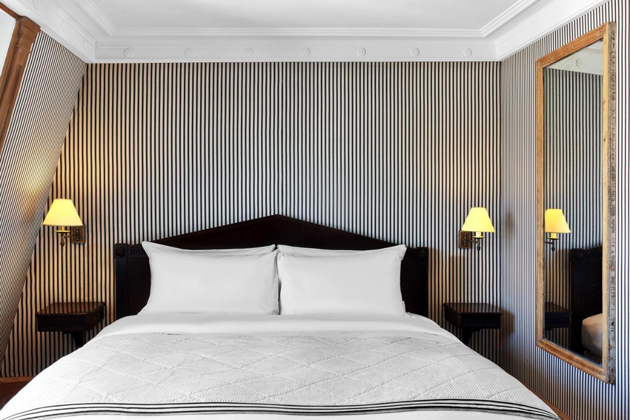 Le Dokhan's Arc De Triomphe, A Tribute Portfolio 4* Parigi